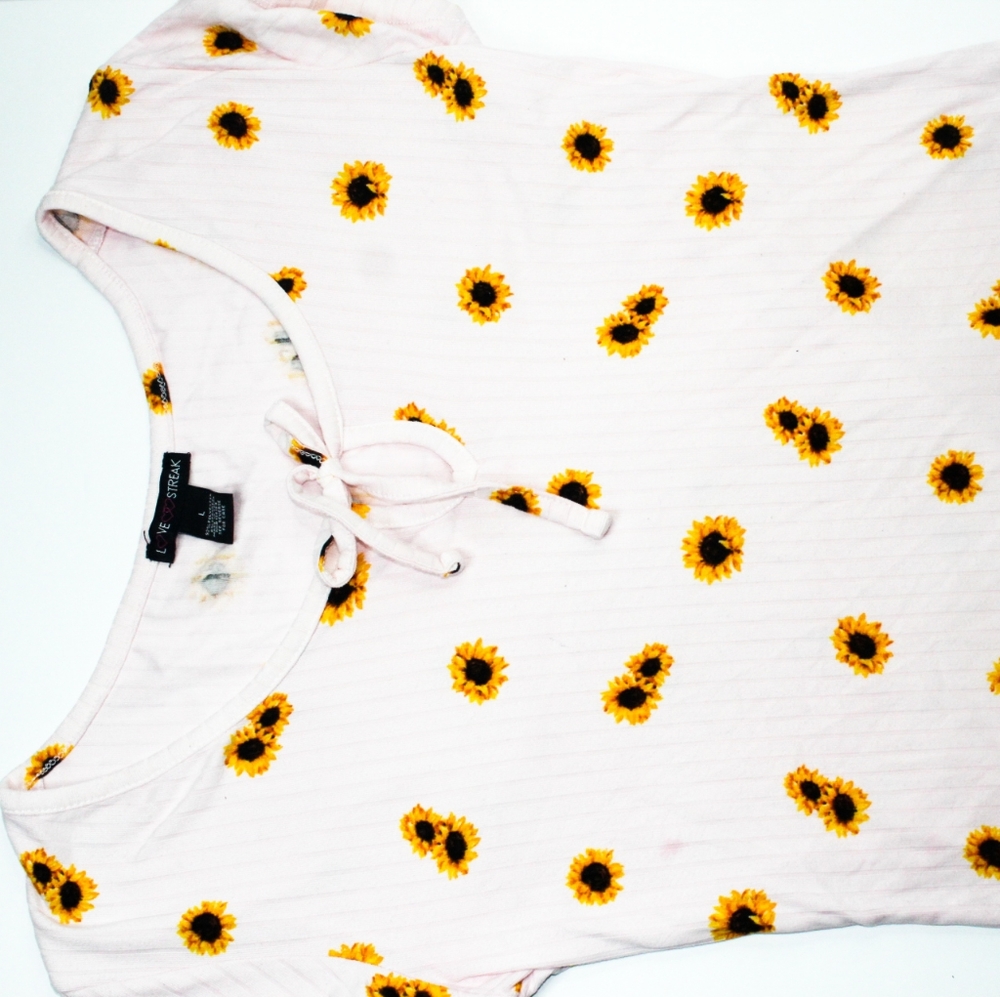 Love Streak V-Neck Blouse Large